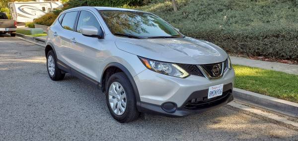2019 Nissan Rogue Sport 4 cylinders Like New Condition for sale in Simi Valley, CA