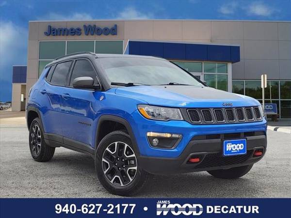 2020 Jeep Compass Trailhawk - - by dealer - vehicle for sale in Decatur, TX – photo 2