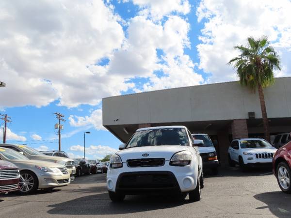2013 Kia Soul 5dr Wgn Auto + / CLEAN CARFAX / LOW MILES!... for sale in Tucson, AZ – photo 3