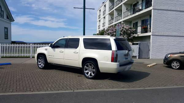 2012 Cadillac Escalade ESV * Low miles* for sale in Bothell, WA – photo 4