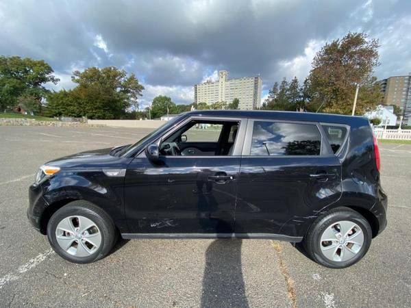 2014 Kia Soul 5dr Wgn Auto Base -EASY FINANCING AVAILABLE - cars &... for sale in Bridgeport, CT – photo 3