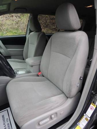 2013 Toyota Highlander Plus Only 94K Miles Back Up PowerGater for sale in binghamton, NY – photo 21