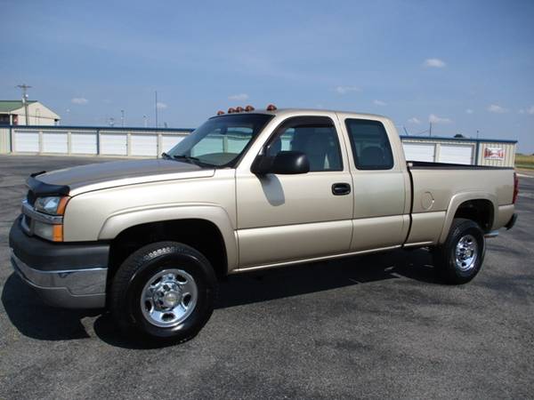 2004 Chevrolet Silverado 2500 HD 2wd Extended Cab LS 5 Speed for sale in Lawrenceburg, AL – photo 2