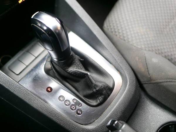 2011 Volkswagen Jetta Sedan POWER LOCKS, AIR CONDITIONING, CD for sale in Massapequa, NY – photo 23