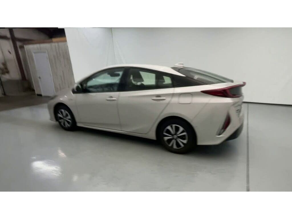 2017 Toyota Prius Prime Advanced for sale in Gainesville, GA – photo 6