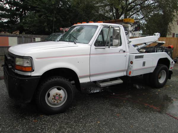 1994 FORD F350 XLT Wrecker TOW TRUCK, AUTO.(DIESEL) Low MILES. for sale in Providence, MA