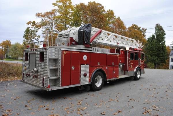 1989 PEMFAB 75FT LADDER TRUCK - cars & trucks - by owner - vehicle... for sale in Kingston, NH – photo 3