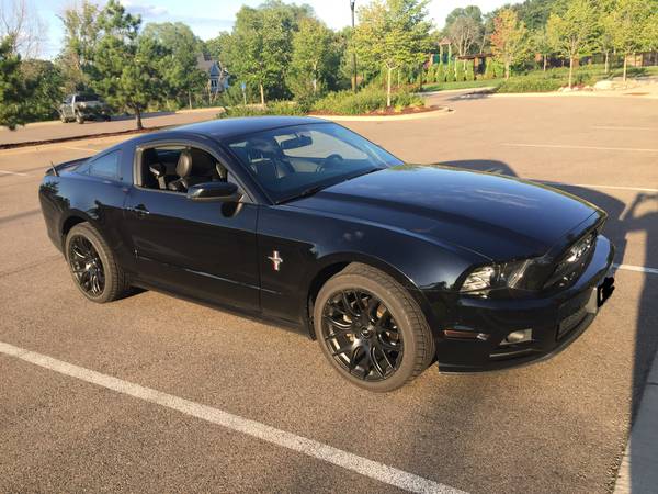 2014 Ford Mustang - V6 Manual for sale in Excelsior, MN – photo 5