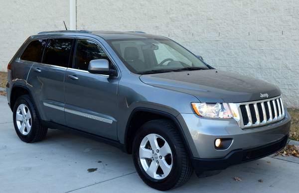 Steel Grey 2012 Jeep Grand Cherokee 4x4 - Leather - Moonroof - 1 for sale in Raleigh, NC – photo 6
