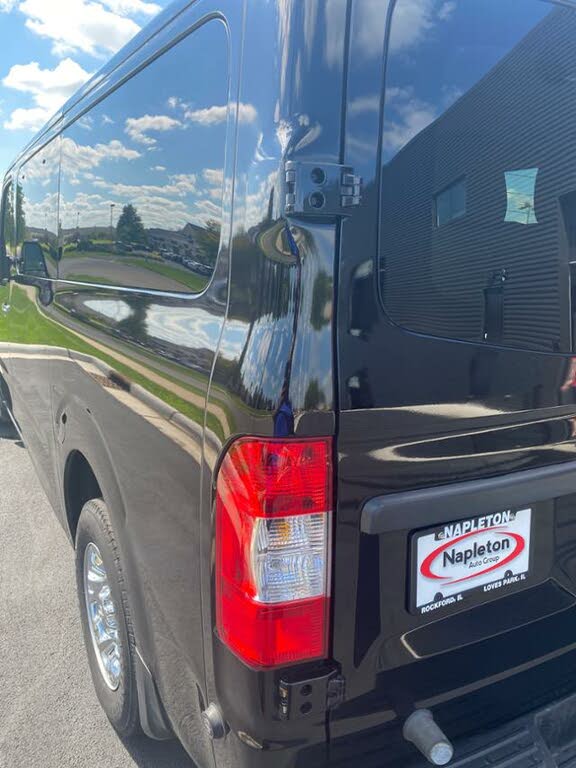 2018 Nissan NV Passenger V8 SL RWD for sale in Rockford, IL – photo 3