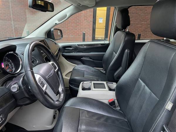 2015 Chrysler Town & Country Touring LWB with STO-N-GO/DVD Player! for sale in Gresham, OR – photo 11