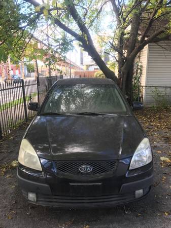 2007 Kia Rio Hatchback without title - cars & trucks - by owner -... for sale in Chicago, IL