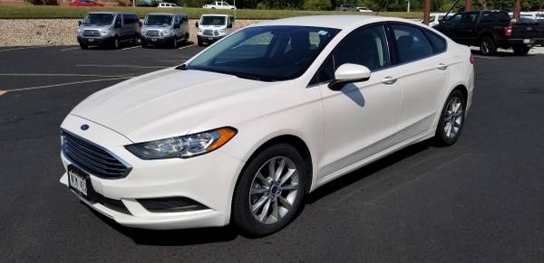 2017 Ford Fusion SE FWD (Unit 0176) - cars & trucks - by dealer -... for sale in Lincoln, NE – photo 3