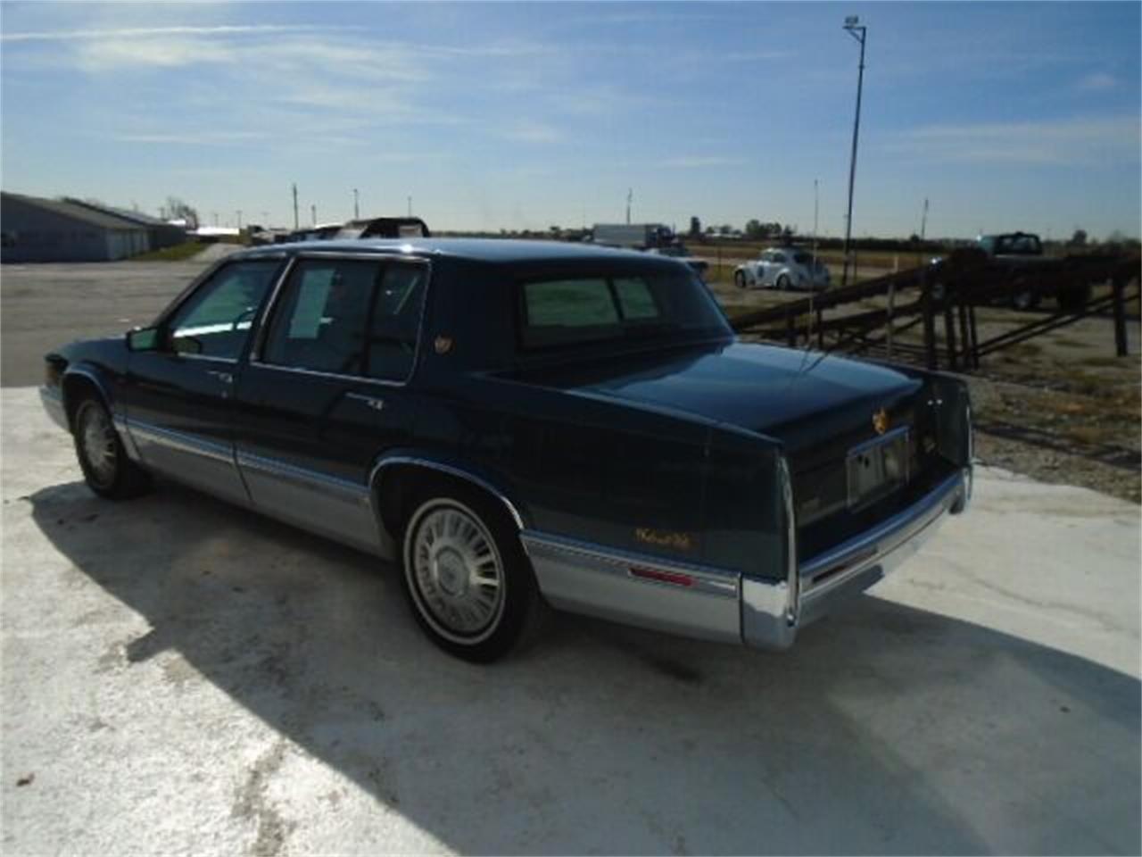 1993 Cadillac DeVille for sale in Staunton, IL – photo 3