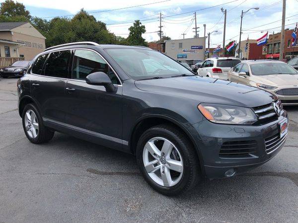 2012 Volkswagen Touareg TDI Lux CALL OR TEXT TODAY! for sale in Cleveland, OH – photo 4