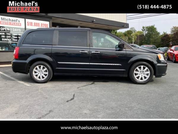 2014 Chrysler Town & Country Touring - cars & trucks - by dealer -... for sale in east greenbush, NY – photo 3