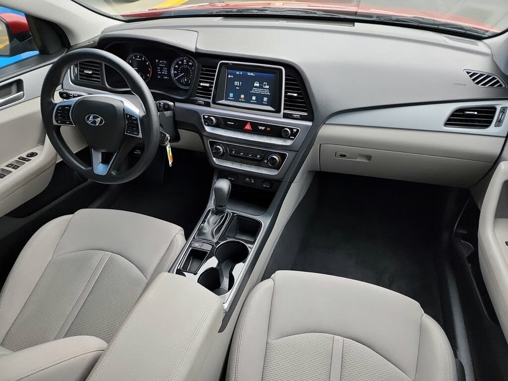 2019 Hyundai Sonata SE FWD for sale in Indianapolis, IN – photo 9