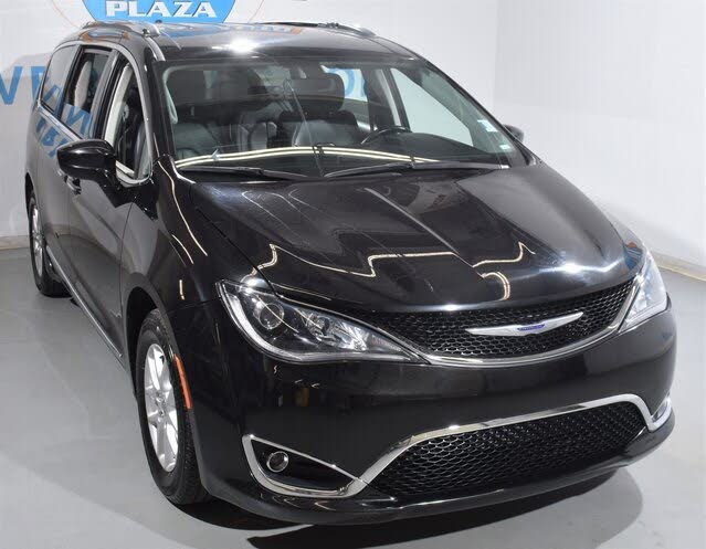 2020 Chrysler Pacifica Touring L FWD for sale in Higginsville, MO