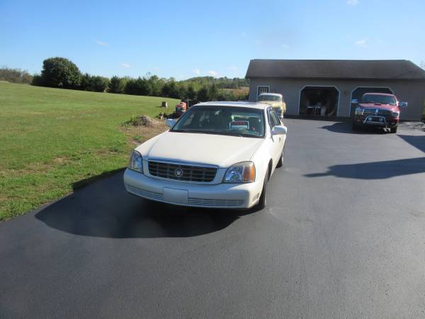 2000 Cadillac DHS for sale in Montandon, PA