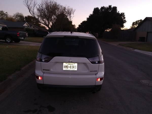 2008 Mitsubishi Outlander - cars & trucks - by owner - vehicle... for sale in Nrh, TX – photo 6