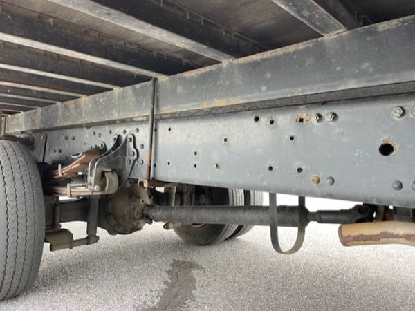 2005 Mitsubishi Fuso FE85D 16 stake body/lift gate/Turbo Diesel for sale in Robesonia, PA – photo 13