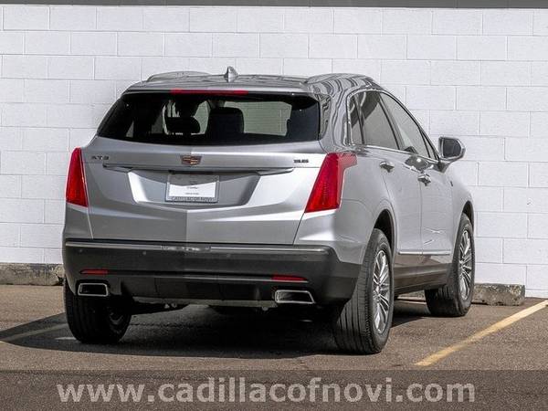 2017 Caddy *Cadillac* *XT5* Luxury AWD hatchback Radiant Silver for sale in Novi, MI – photo 5