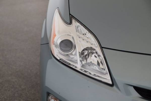 2012 Toyota Prius Three - cars & trucks - by dealer - vehicle... for sale in Sarasota, FL – photo 9