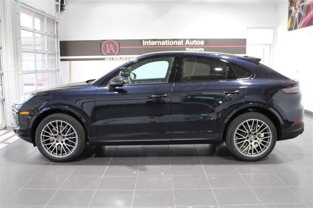 2022 Porsche Cayenne Coupe Platinum Edition AWD for sale in Waukesha, WI – photo 2