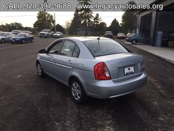 2009 HYUNDAI ACCENT GLS for sale in Jefferson, WI – photo 6