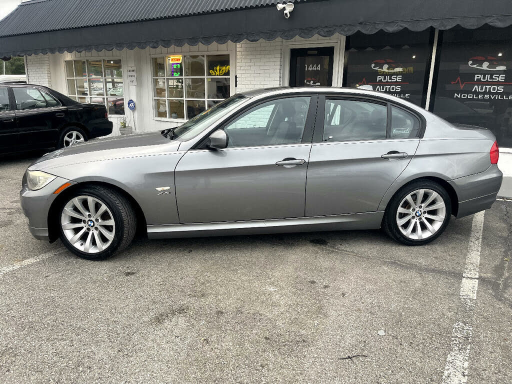 2011 BMW 3 Series 328i xDrive Sedan AWD for sale in NOBLESVILLE, IN – photo 2