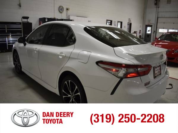 2018 Toyota Camry SE Super White - - by dealer for sale in Cedar Falls, IA – photo 15