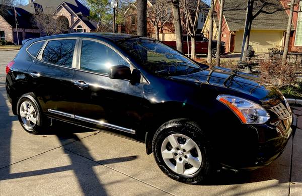 2013 Black Nissan Rogue for sale in GRAPEVINE, TX