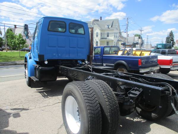 1998 Ford 33,000 GVW Automatic Cab/Chassis 8.3 Cummins for sale in Brockton, MA – photo 4