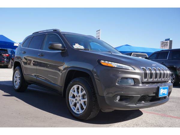 2018 Jeep Cherokee Latitude Plus - cars & trucks - by dealer -... for sale in Decatur, TX – photo 3