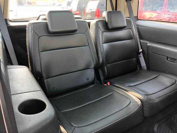 Nice! 2009 Ford Flex! 3rd Row! Accident Free! for sale in Ortonville, OH – photo 18