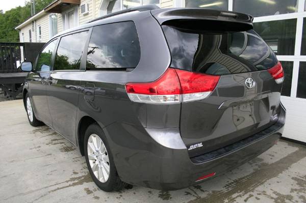 2013 TOYOTA SIENNA XLE AWD VAN~SEATS 7~EXCELLENT IN SNOW! for sale in Barre, VT – photo 5