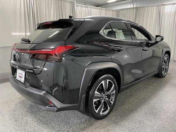 2019 LEXUS UX 200 Compact Luxury Crossover SUV Backup Camera for sale in Parma, NY – photo 4