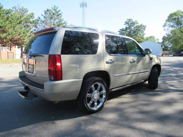 2008 Cadillac Escalade Base AWD 4dr SUV for sale in Bloomington, IL – photo 6