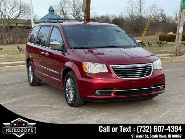 2013 Chrysler Town & Country Touring, Fully Loaded for sale in South River, NY