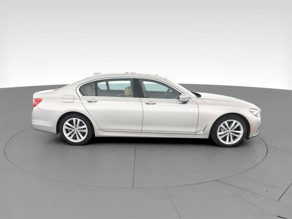 2016 BMW 7 Series 750i xDrive Sedan 4D sedan Silver - FINANCE ONLINE... for sale in South Bend, IN – photo 13