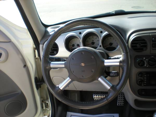 2005 Chrysler PT Cruiser Limited for sale in Roseville, MI – photo 10