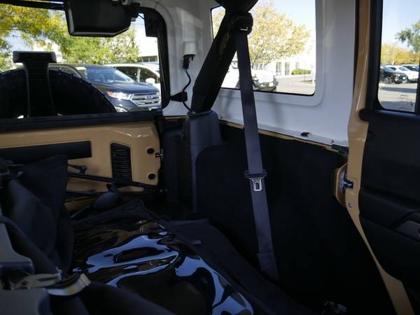 2013 Jeep Wrangler Unlimited Sahara for sale in Brooklyn Park, MN – photo 23
