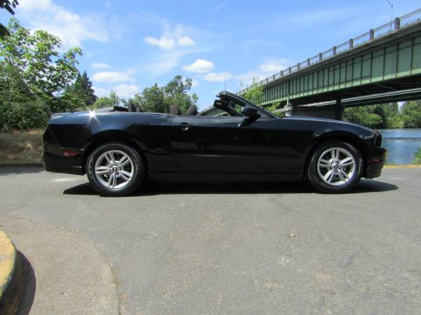 2013 FORD MUSTANG CONVERTIBLE * LOW MILES! @ HYLAND 👍 REDUCED NOW for sale in Springfield, OR – photo 16