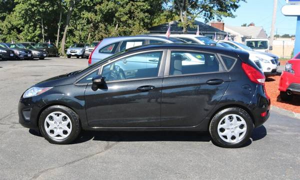 2013 Ford Fiesta SE - 40,000 Miles - ONE OWNER! for sale in Salem, MA – photo 2