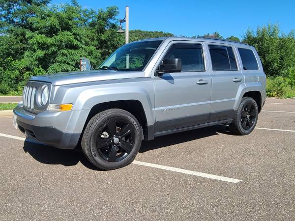 2014 Jeep Patriot High Altitude/latitude - - by dealer for sale in Eau Claire, WI – photo 5