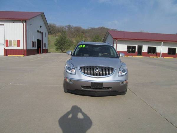 2009 Buick Enclave CXL (REDUCED--VERY NICE) for sale in Council Bluffs, IA – photo 2