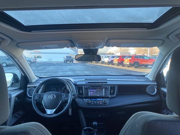 2018 Toyota RAV4 XLE AWD - - by dealer - vehicle for sale in Wenatchee, WA – photo 19