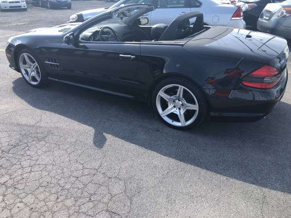 2009 Mercedes SL 550 AMG Coupe Convertible ONLY 54,000 MILES!!! for sale in Rochester , NY
