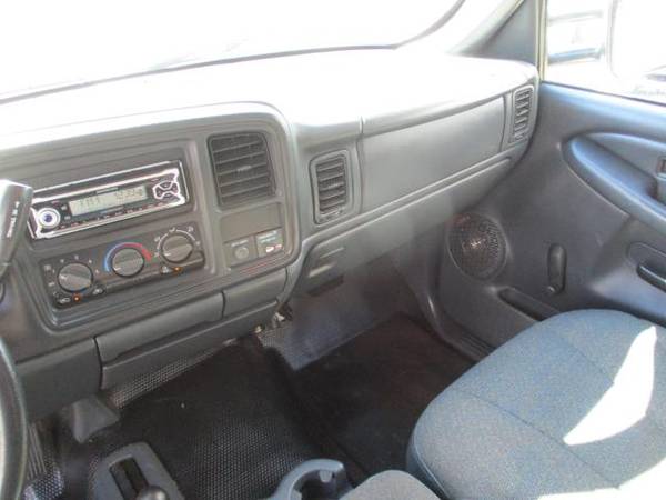 2001 Chevrolet Silverado 3500 REG. CAB 4X4 DUALLY ONLY 40K MILES for sale in south amboy, NJ – photo 12