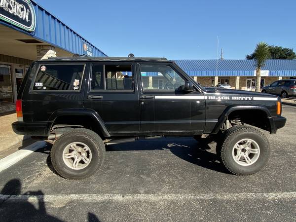 98 Jeep Cherokee XJ 98 Jeep Cherokee XJ 4x4 6.5" Rough Country Lift for sale in Austin, TX – photo 8